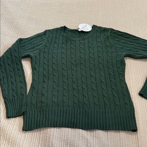 Elegant Forest Green Cable Knit Sweater